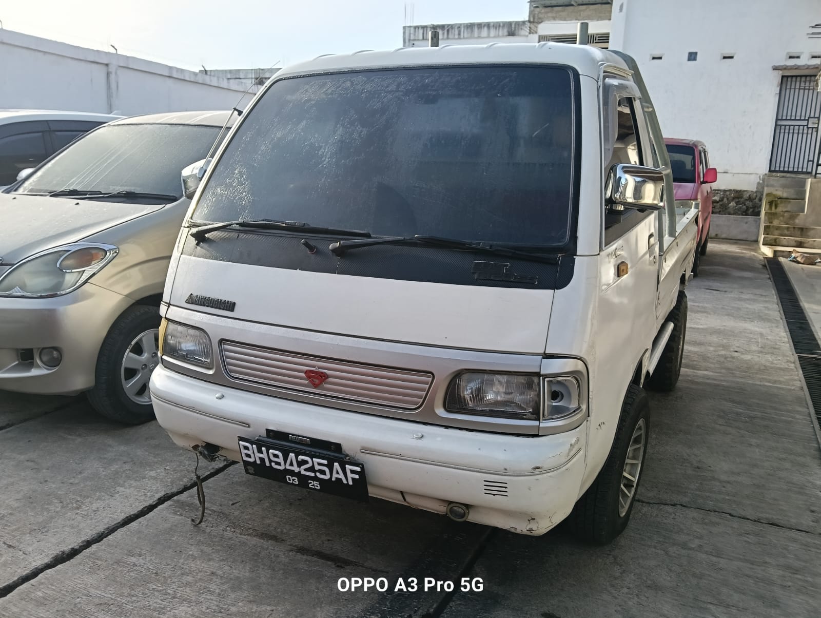 MITSUBISHI COLT 2000