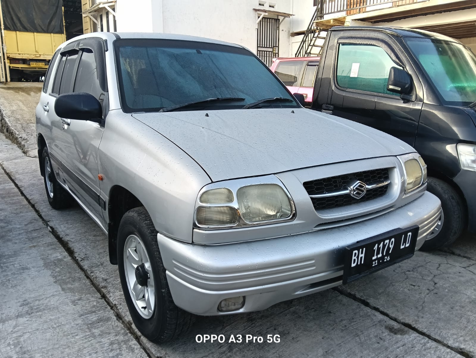 ESCUDO KAPSUL 1.8 2003