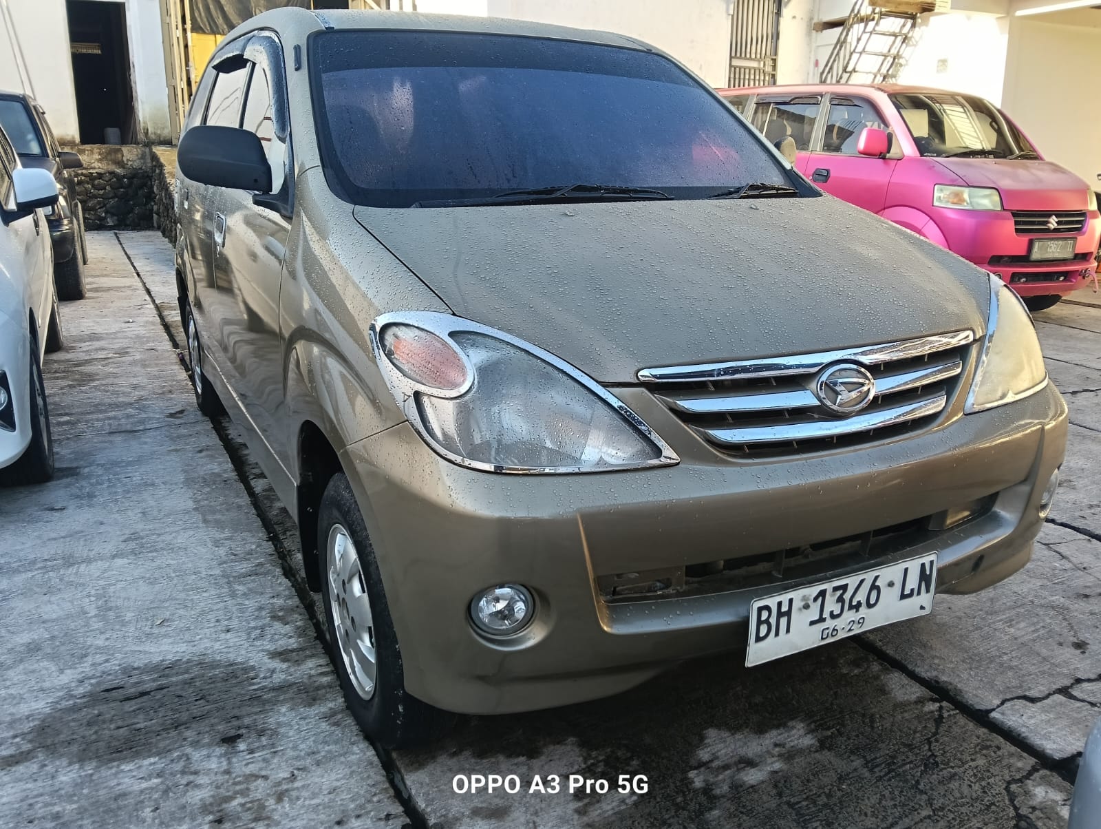 DAIHATSU XENIA 2004